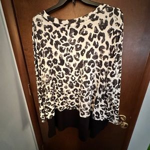 Women’s Plus Size 4X Animal Print Sweater by Evri
